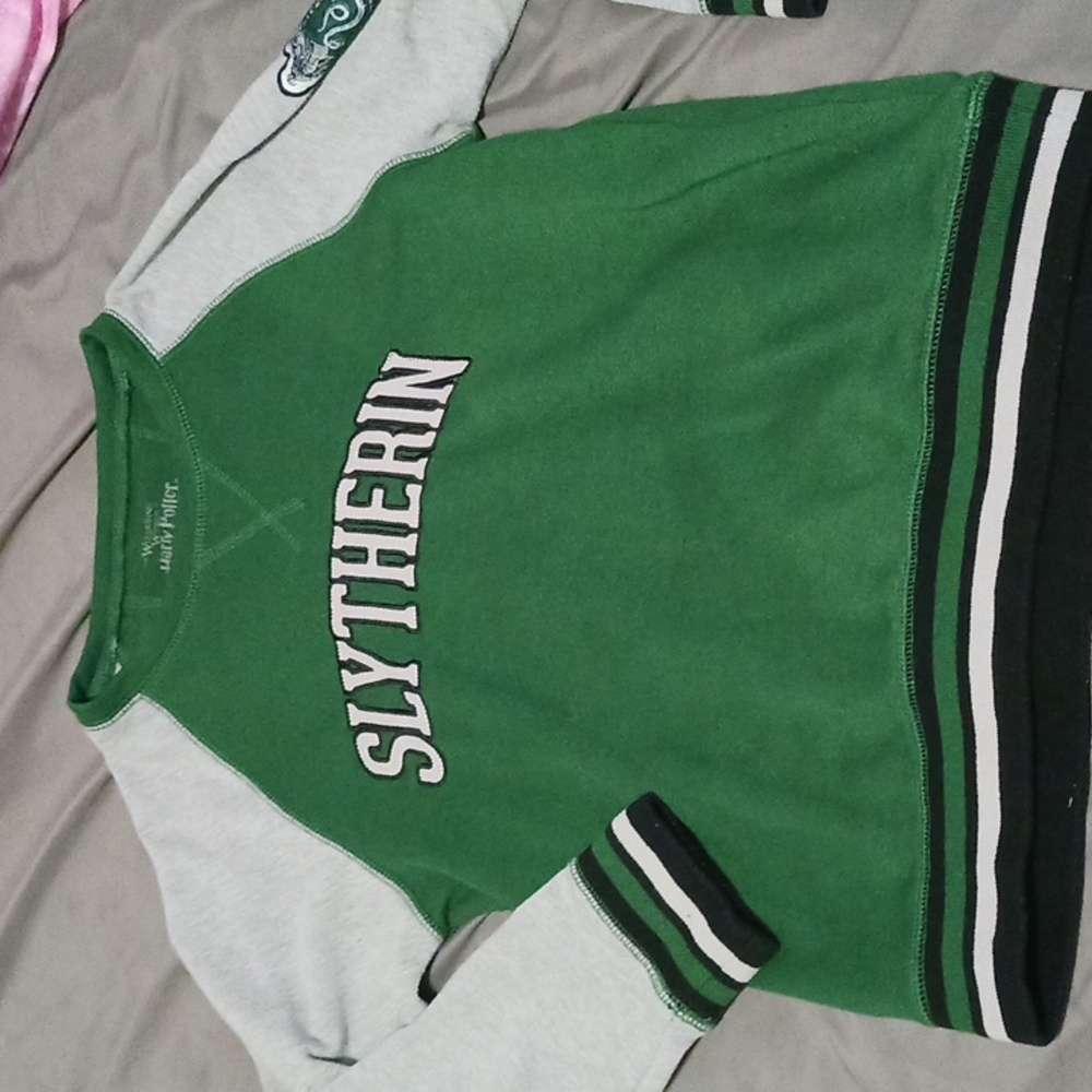 Slytherin sweater Kid's XL